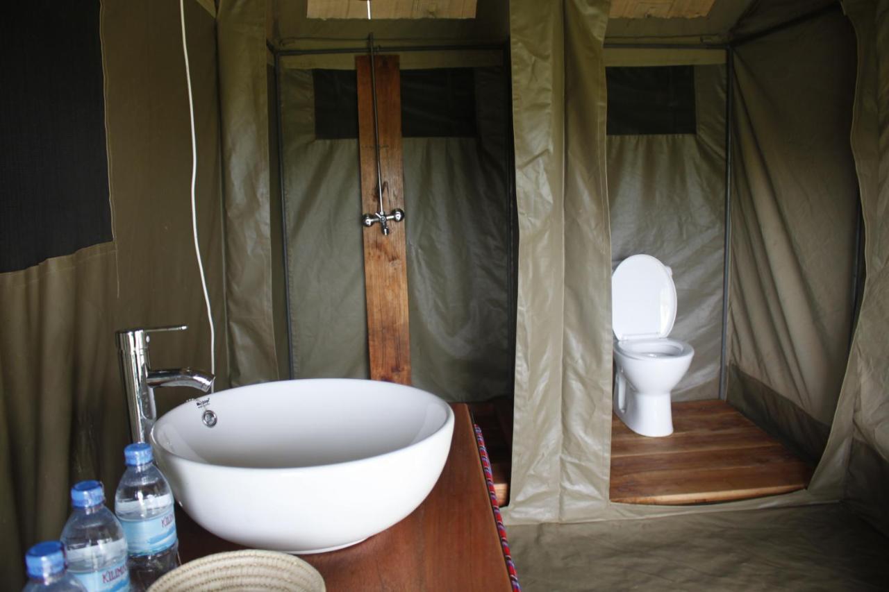 Osero Serengeti Luxury Tented Camp Banagi Exterior foto
